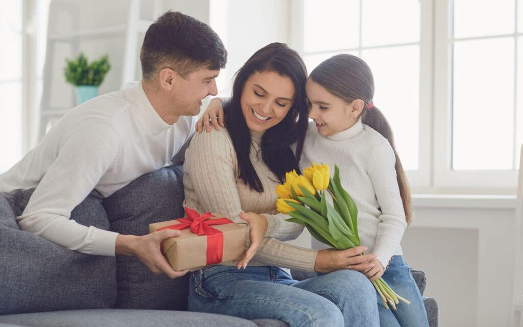 Ngày của mẹ bằng tiếng Anh – Cách nói và chúc mừng trong ngày lễ