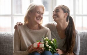 11 tháng 5 ngày của mẹ – Những món quà ý nghĩa dành cho mẹ